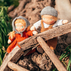 Lili Waldorf-Art Stoffpuppen aus Bio-Baumwolle in der Natur
